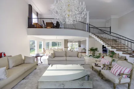 Casa de Condomínio com 4 Quartos à venda, 642m² no Butiatuvinha, Curitiba