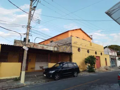 Sobrado com 3 Quartos à venda, 420m² no Vila Zezé, Jacareí