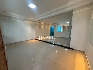 Casa com 3 Quartos para alugar, 231m² no General Osório, Uberlândia