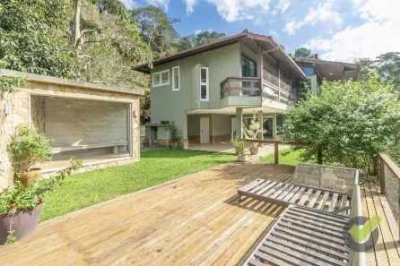 Casa com 5 Quartos à venda, 265m² no Mury, Nova Friburgo