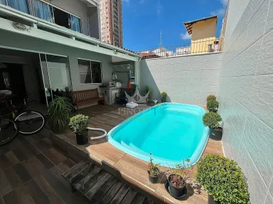 Sobrado com 3 Quartos à venda, 170m² no Fazendinha, Itajaí