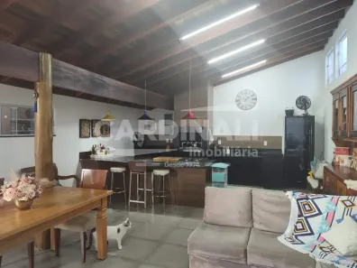 Casa com 3 Quartos à venda, 192m² no Centro, Araraquara