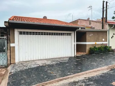 Casa com 3 Quartos à venda, 150m² no Parque Santa Hilda, Franca