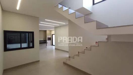 Casa com 3 Quartos à venda, 139m² no Novo Mundo, Uberlândia