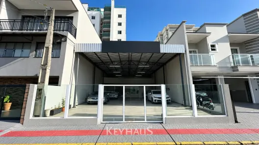 Ponto Comercial para alugar, 150m² no Dom Bosco, Itajaí