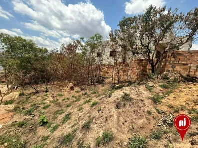 Lote/Terreno à venda, 360m² no , Brumadinho