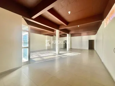 Ponto Comercial para alugar, 277m² no Centro, Pelotas