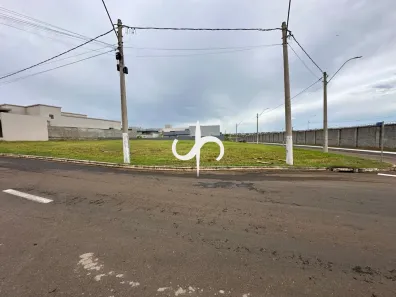 Lote/Terreno à venda, 741m² no Condomínio Residencial Grand Trianon, Anápolis