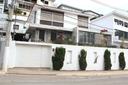 Casa com 4 Quartos para alugar, 470m² no Pacaembu, São Paulo