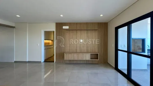 Apartamento com 3 Quartos para alugar, 132m² no Centro, Botucatu