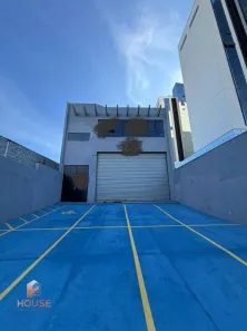Ponto Comercial para alugar, 650m² no Jardim das Cerejeiras, Arujá
