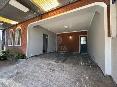 Casa com 3 Quartos para alugar, 220m² no Jardim do Lago, Campinas