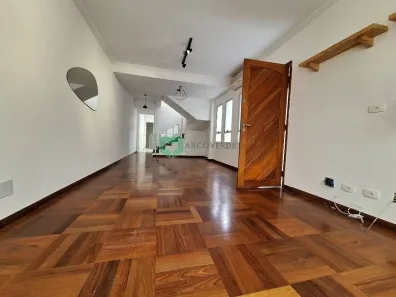 Casa com 3 Quartos para alugar, 180m² no Vila Hamburguesa, São Paulo