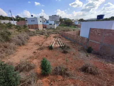 Lote/Terreno à venda, 300m² no Godofredo Gonçalves, Itaúna