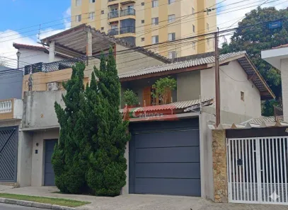 Sobrado com 3 Quartos à venda, 180m² no Jardim Vila Galvão, Guarulhos
