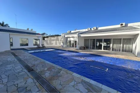 Casa com 4 Quartos para alugar, 569m² no Condomínio Jardim Flamboyant, Atibaia