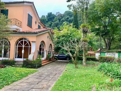 Casa com 8 Quartos para alugar, 277m² no Centro, Petrópolis