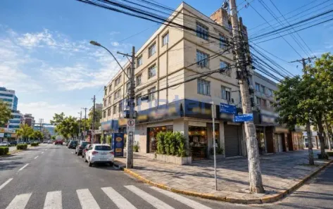 Apartamento com 2 Quartos para alugar, 72m² no Jardim Lindóia, Porto Alegre