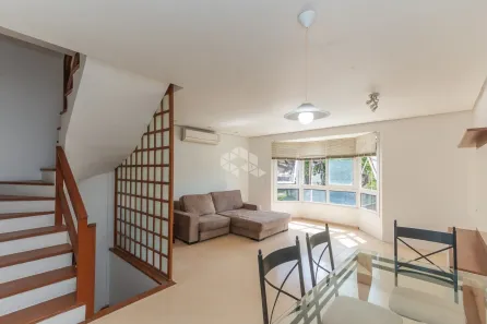 Casa com 3 Quartos à venda, 154m² no Chácara das Pedras, Porto Alegre