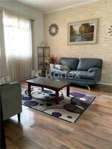 Casa com 5 Quartos à venda, 230m² no Canindé, São Paulo