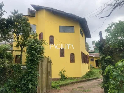 Casa com 2 Quartos para alugar, 130m² no Rio Tavares, Florianópolis