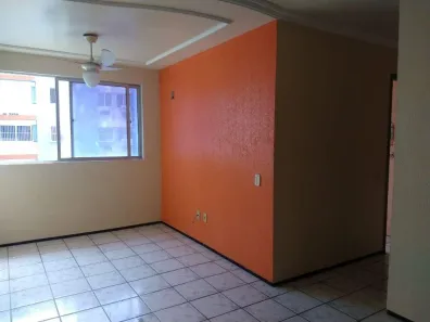 Apartamento com 3 Quartos para alugar, 70m² no Tabapuá, Caucaia
