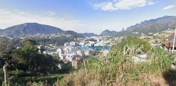 Lote/Terreno à venda, 380m² no Jardim Europa, Teresópolis