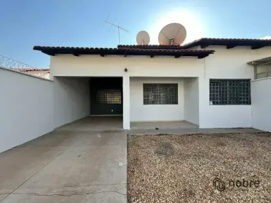 Casa com 3 Quartos para alugar, 120m² no Plano Diretor Sul, Palmas