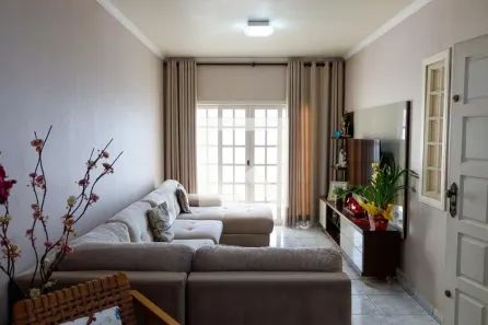 Casa com 3 Quartos à venda, 215m² no Jaguaribe, Osasco