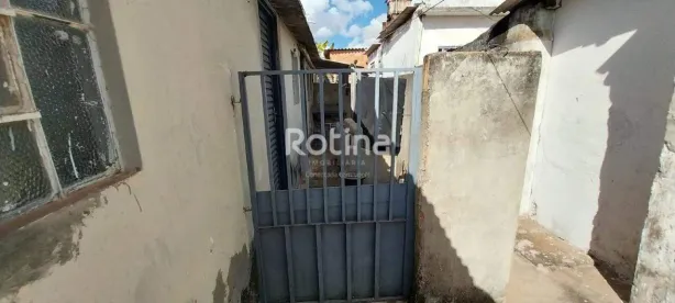 Lote/Terreno à venda, 360m² no Santa Mônica, Uberlândia