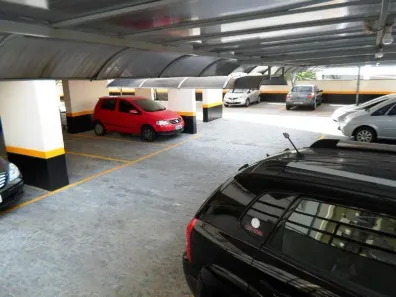 Apartamento com 3 Quartos para alugar, 96m² no Vila Regente Feijó, São Paulo
