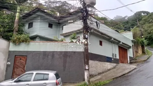 Casa com 2 Quartos à venda, 260m² no Castelanea, Petrópolis