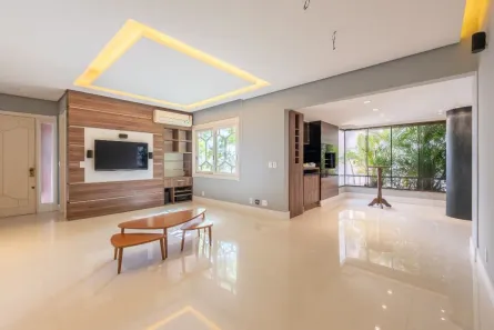 Apartamento com 3 Quartos à venda, 150m² no Auxiliadora, Porto Alegre