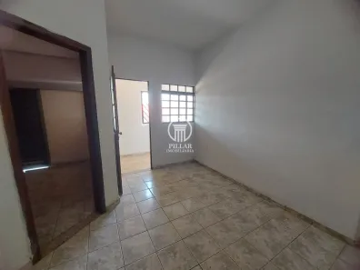 Casa com 5 Quartos para alugar, 150m² no Santa Rita I, Montes Claros