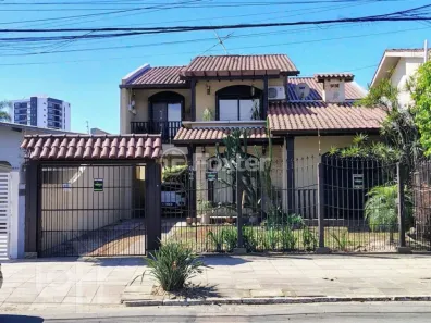 Casa com 4 Quartos à venda, 313m² no Centro, Esteio