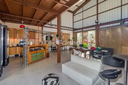 Casa com 2 Quartos à venda, 72m² no Santa Maria Goretti, Porto Alegre
