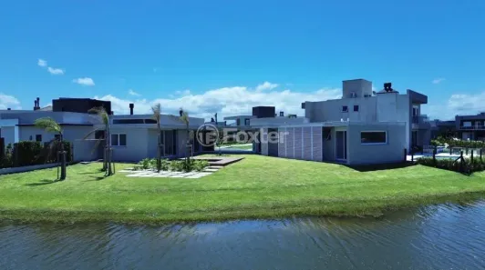 Casa de Condomínio com 4 Quartos à venda, 214m² no XANGRI-LÁ, Xangri-lá