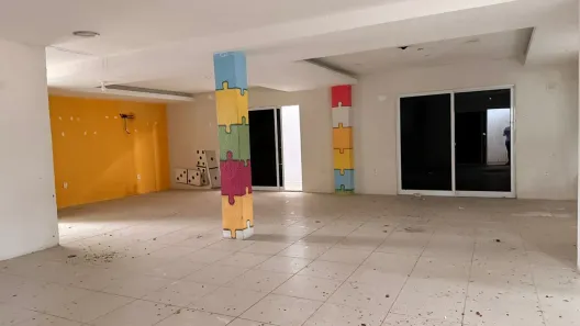 Prédio Residencial para venda ou aluguel, 396m² no Vila União, Fortaleza