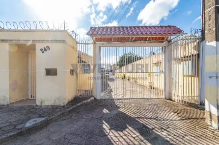 Sobrado com 3 Quartos à venda, 102m² no Uberaba, Curitiba