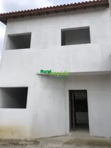 Sobrado com 4 Quartos à venda, 160m² no Loteamento Jardim Primavera, Lorena