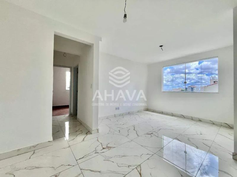 Apartamento com 3 quartos — Heliópolis, Belo Horizonte