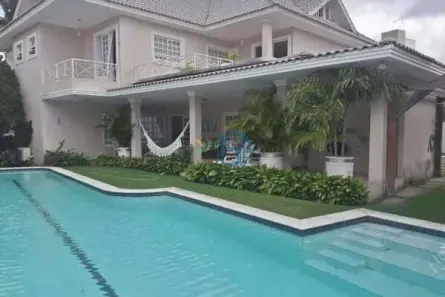Casa com 4 Quartos à venda, 800m² no Candelária, Natal