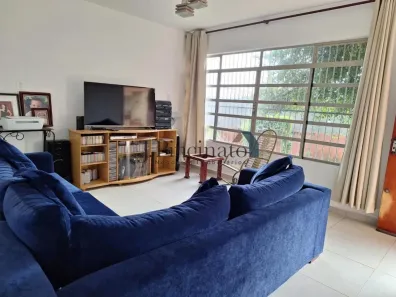 Casa com 2 Quartos à venda, 236m² no Jardim Pacaembu, Jundiaí