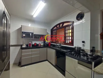 Casa com 3 Quartos à venda, 220m² no Vila Augusta, Guarulhos
