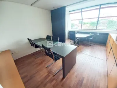 Sala Comercial para alugar, 38m² no Petrópolis, Porto Alegre