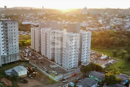 Apartamento com 2 Quartos para alugar, 55m² no Pinheirinho, Chapecó