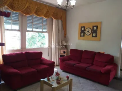 Casa com 2 Quartos à venda, 112m² no Vila Jardim, Porto Alegre