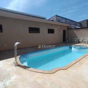 Sobrado com 3 Quartos à venda, 334m² no Campos Elíseos, Taubaté