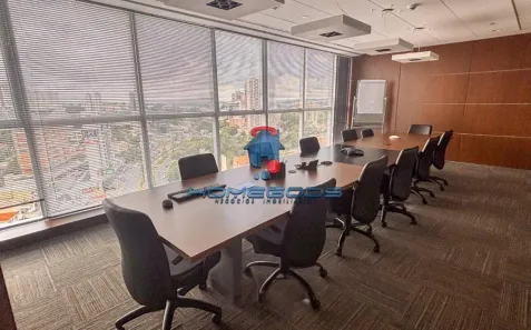 Sala Comercial para alugar, 627m² no Cambuí, Campinas
