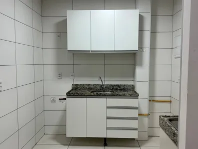 Apartamento com 2 Quartos para alugar, 49m² no Centro, Lauro de Freitas